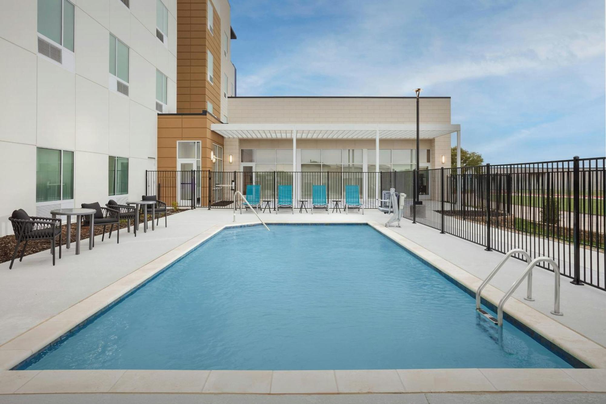 Towneplace Suites By Marriott Forney Kültér fotó